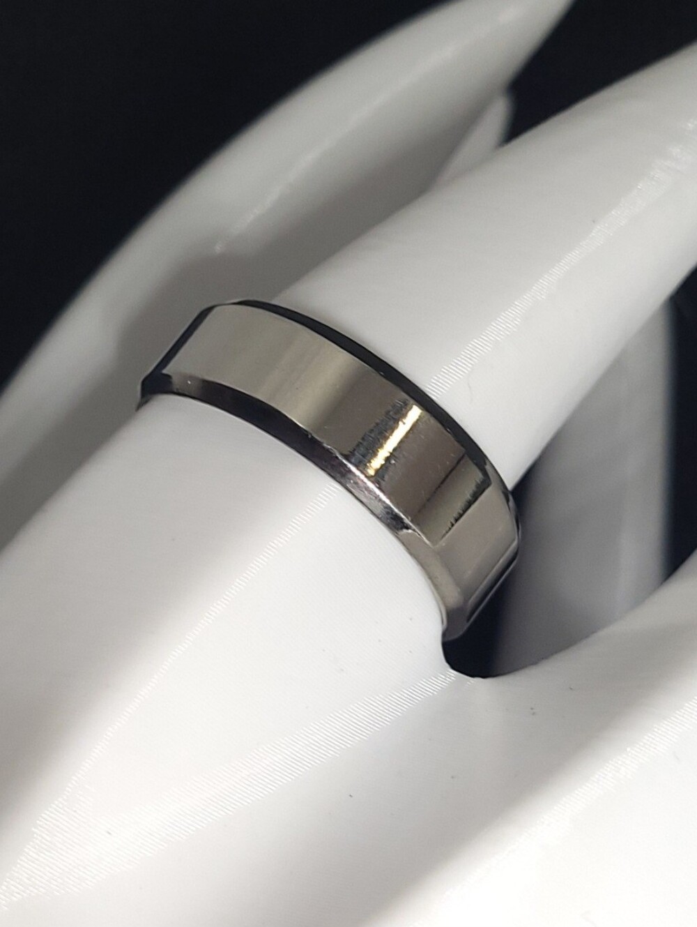 $1 | 10 | Simple Wide Band Ring
